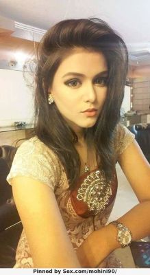 Beirut escort for A-Level sex: Mimi (79 kg, 179 cm)