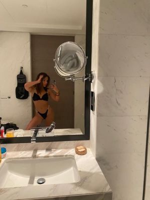 Prostitute Davina, book her +961385924681 