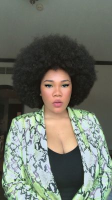 Reviews and pics of whore Cheyenne on escorting website sexobeirut.com