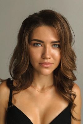 Beirut female escort can suck for 500