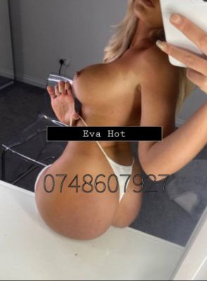 Asian prostitute on sexbeirut.club with sexy photos