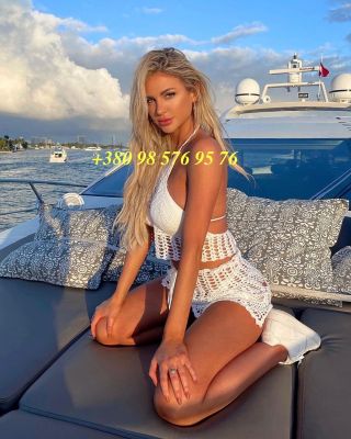 Esther (Beirut), sexual photo