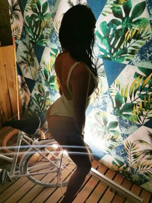 Abigail, adult photo