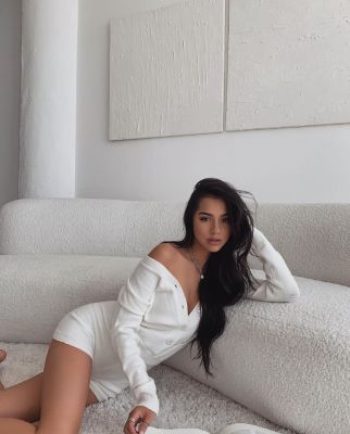 24 hour escort Alina in Beirut is waiting for a call