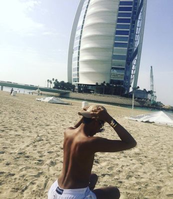 Beirut arab escort girl Yesenia (75 kg, 176 cm)