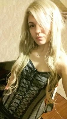 One of the hottest call girls Beirut has in store — sexy Maria, 178 cm, 77 kg